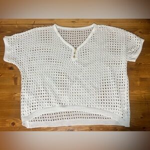White Knit Cropped Short Sleeve Sweater/cover up - size Medium